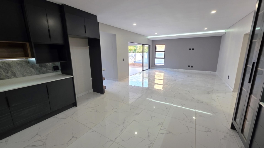 4 Bedroom Property for Sale in Melodie North West